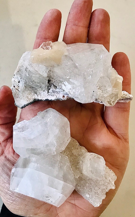 il_570xN.3034555040_nt4a.jpg small apophyllite