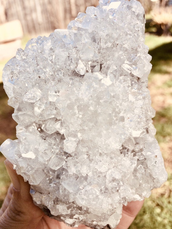 il_570xN.3077665679_tfgg.jpg apophyllite zeolite clusters