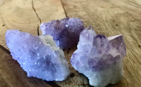 il_570xN.3728865116_czxc.jpg Purple Mini quartz crystals