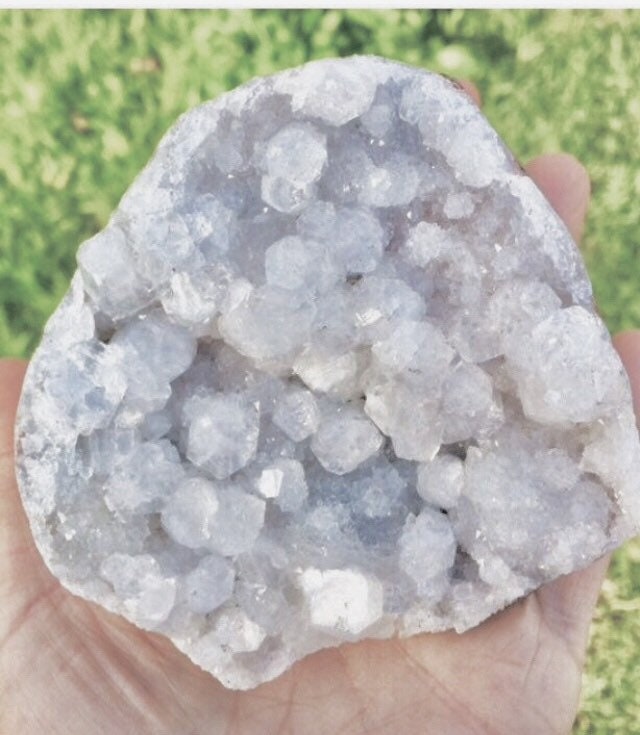 il_fullxfull.2487757781_q9oi.jpg large apophyllite